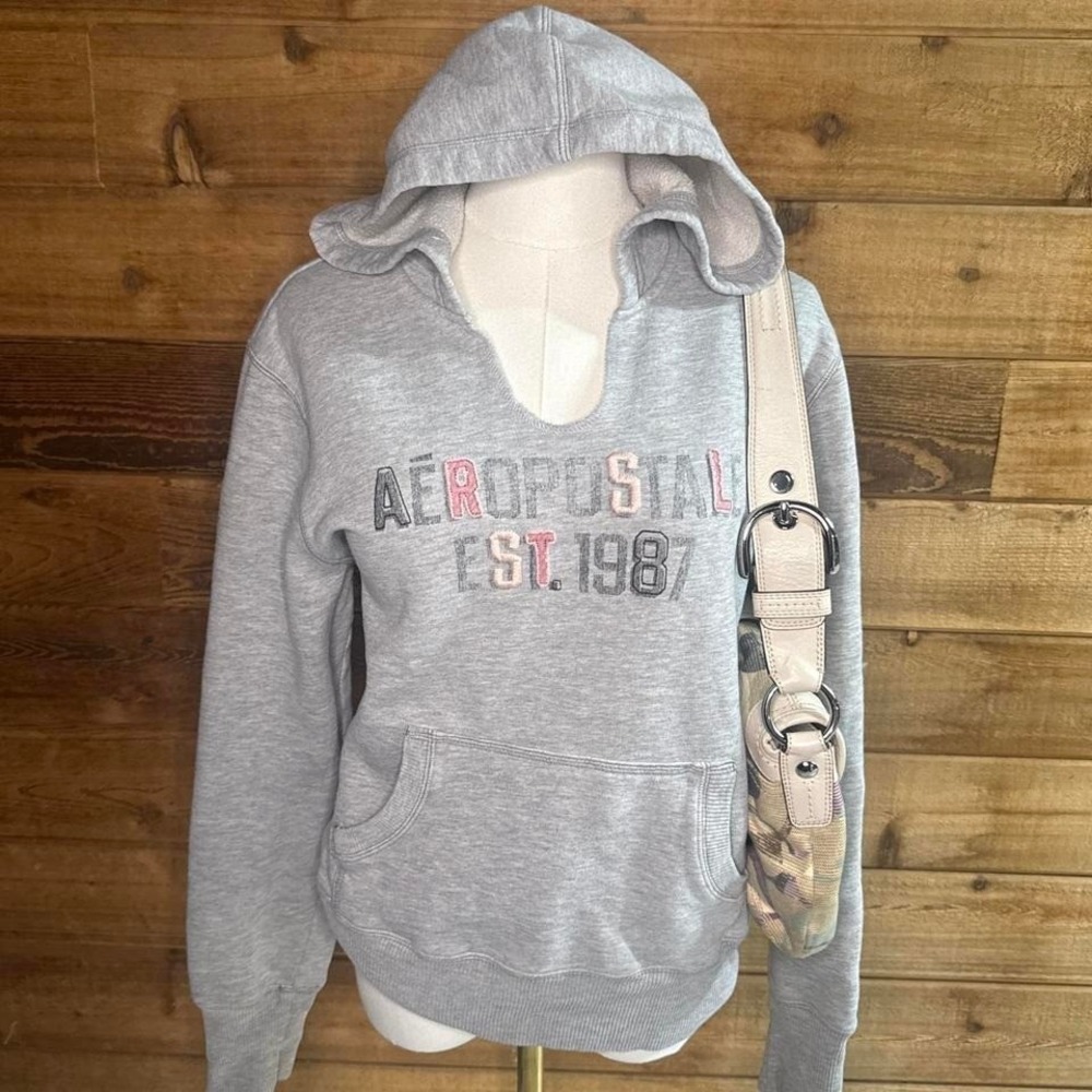 Y2K Aeropostale grey hoodie with pink and white accents
